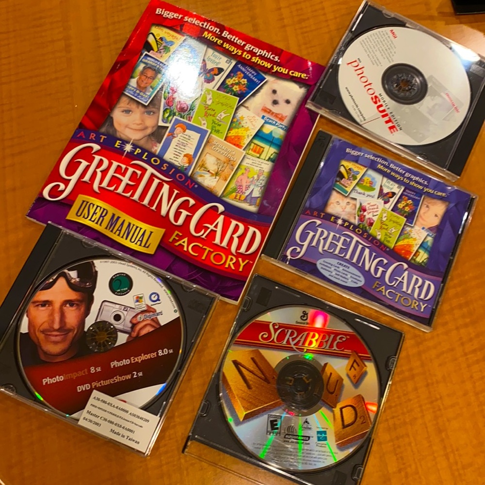 CD SOFTWARE Games Greeting Card factory, photo explorer, scrabble, photo suit